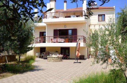 Avia House | Avia, house with privillaged view, 100 meters from the sea