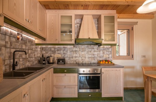 Sirili Villa | Avocado villa Iason - Traditional Cretan destination