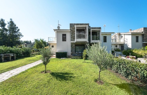 Sithonia House | Azapiko Dream Villa by Luxlikehome