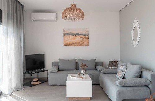 Pangaio House | Azzure Heaven: Luxury apartment by the sea