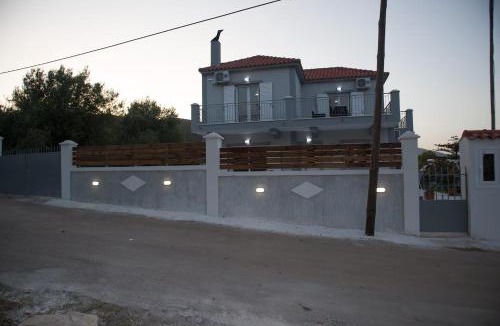 Karavomylos Villa | Babis House