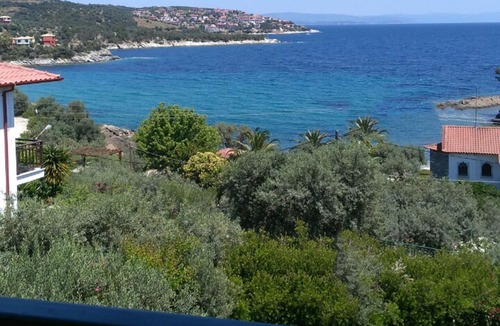 Sithonia Condo | Balcony and garden right on the sea far from mass tourism