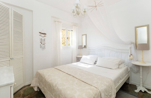 Gaios House | Bay View Mimosa Lower