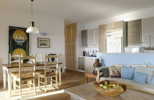 Pisses Apartment | Beach-Front Luxury Secluded Seaside Apartment