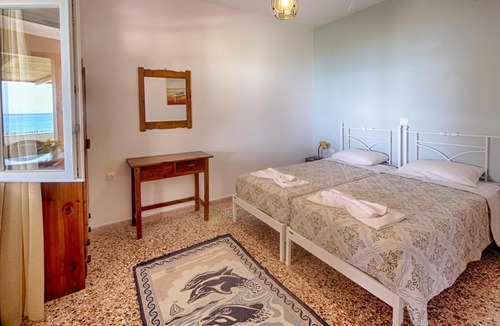 Termenades House | Beach house Eleni - live directly on the sandy beach