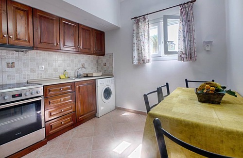 Termenades House | Beach house Eleni - live directly on the sandy beach
