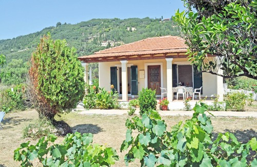 Agios Gordios House | Beach houses Yannis at Agios Gordios beach