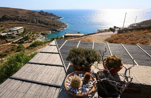 Pisses House | Beach House with Astounding View