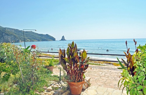 Agios Gordios House | Beach houses Yannis on Agios Gordios beach on Corfu