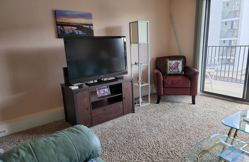 North Ocean City Condo | *Beach View* Free Wifi, Elevator, Lots of Free Parking