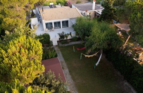 Kanatadika Villa | Beach Villa Next To The Waves!
