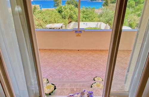 Kassiopi Villa | Beach Villa Petros with private pool
