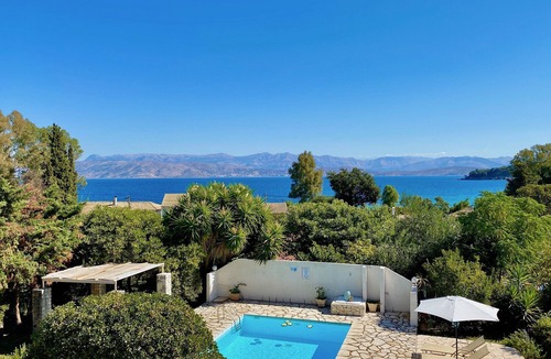 Kassiopi Villa | Beach Villa Petros with private pool
