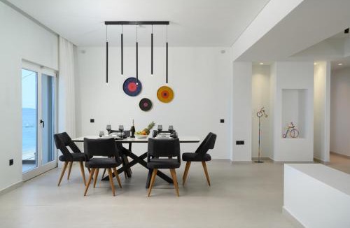 Dafnata Villa | Beachfront Achillion Bay Villa in Corfu