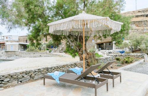 Kea House | Beachfront bungalow in the area of Kampi, near Koundouros
