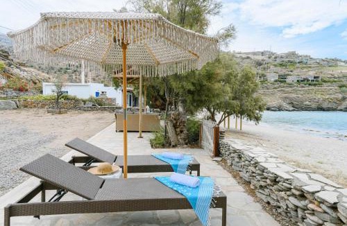 Kea House | Beachfront bungalow in the area of Kampi, near Koundouros