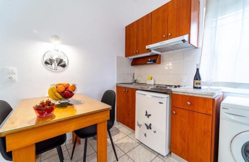 Agios Dimitrios Apartment | Beachfront Cozy Apartments in Ammoudara