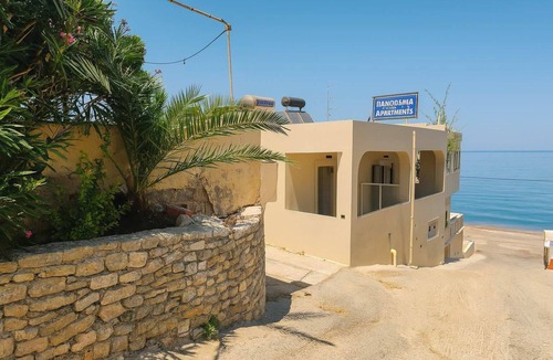 Agia Pelagia Apartment | Beachfront Panorama Double Room in Kythira