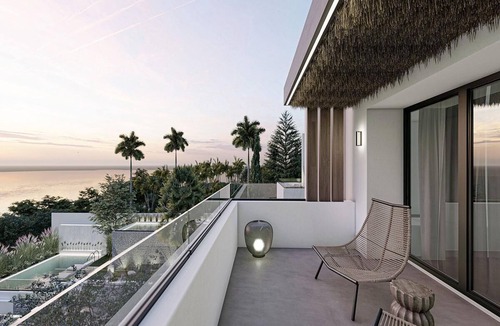 Almyros Villa | Beachfront Suite Access to the beach