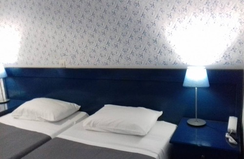 Agia Marina Hotel | Beachfront Triple Room- Argo Seaside Stays