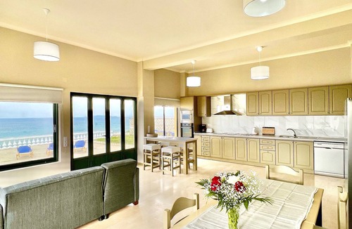 Agios Stefanos Avliotes Villa | Beachfront Villa Bellevue