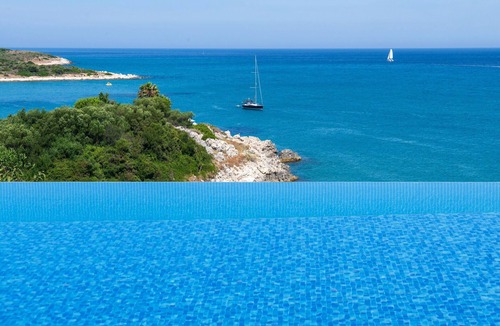 Agios Spyridon Corfu Villa | Beachfront Villa Seasun - Luxury Villa by the Sea in Corfu, Greece
