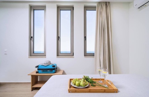 Rethymno Villa | Beachfront Villa w/Private Pool, BBQ and Ping Pong