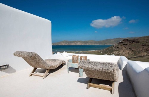 Panormos Villa | Beautiful Comfy Villa at Panormos Mykonos