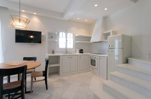 Naxos Town Villa | Beautiful Naxos Villa | Villa Erato | 2 Bedrooms | Private Terrace & Outdoor.