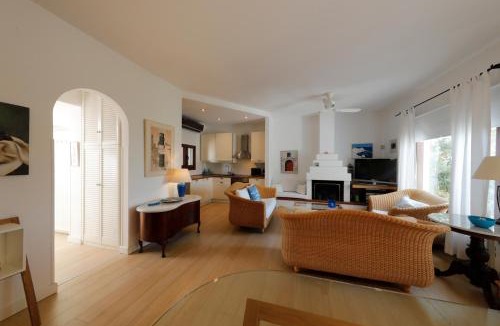 Kato Gatzea House | Beautiful Pelion Sea House