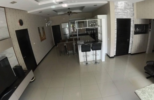 Bang Sare House | Beautiful pool villa 200 meters from the beach and the beach promenade 4 bedrooms