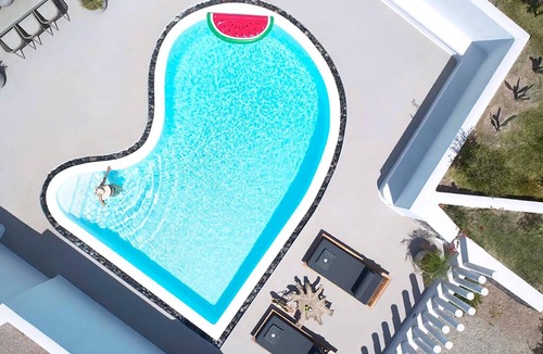 Exo Gialos Villa | Beautiful Santorini Villa | 2 Bedrooms | Greta Villa | Private Pool & Close to.