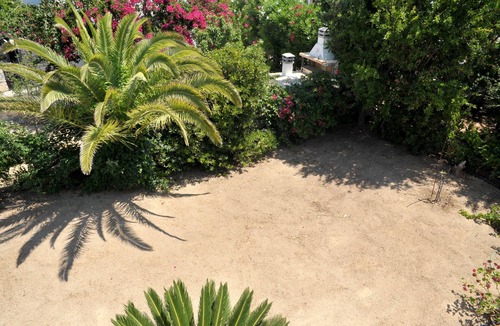 Plaka Villa | Beautiful single villa with two floors surrounded with garden close to the beach