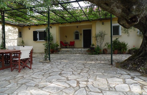 Gaitanion House | Beautiful Villa in a 11 acre olive grove