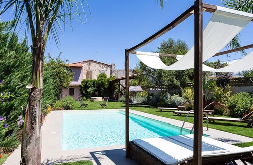 Melidoni Villa | Beautifully restored character Villa with Spacious Garden, 38sqm Pool and BBQ!