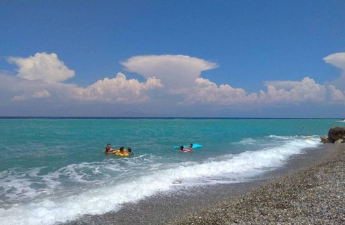 Derveni House | Beekeeper's house by the sea - sail boat - spa.