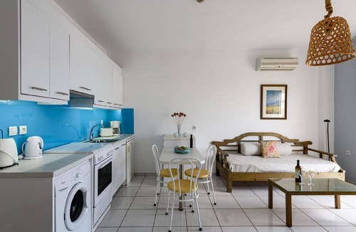 Agios Nikolaos House | Bellevue Suites Apartment 3 with Sea View