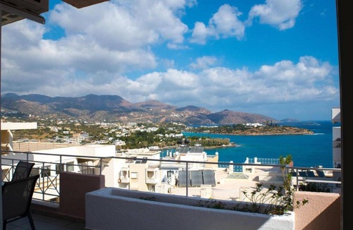 Agios Nikolaos House | Bellevue Suites - Deluxe One Bedroom Apartment with Sea View
