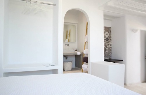 Mykonos Town House | Bellou Suites