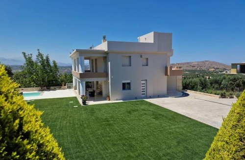 Epano Vathia Villa | BH201 - R - Villa Heraklion /coordinates: 35.287991, 25.232259