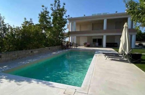 Epano Vathia Villa | BH201 - R - Villa Heraklion /coordinates: 35.287991, 25.232259