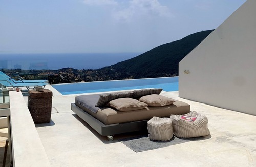 Pylos-Nestoras Villa | Big private eco villa on a mountain, infinity pool and amazing view over the sea
