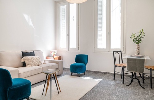 Kerameikos Apartment | Bill – License to Thrill in Metaxourgeio