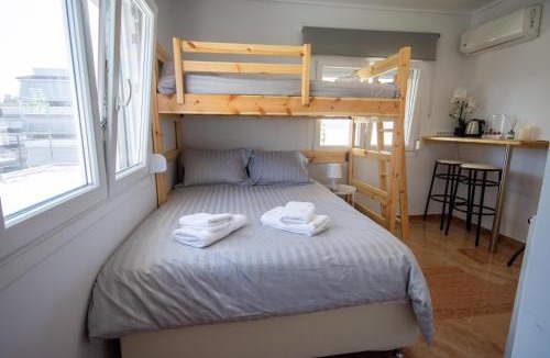 Papagou-Holargos Apartment | Birdhouse Apartment Athens