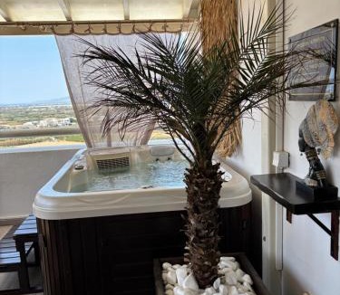 Agkidia Villa | Black Velvet