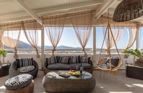 Agkidia Villa | Black Velvet