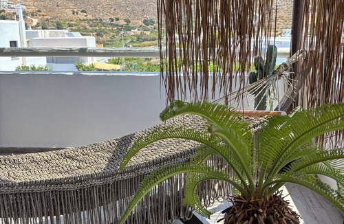 Agkidia Villa | Black Velvet Naxos