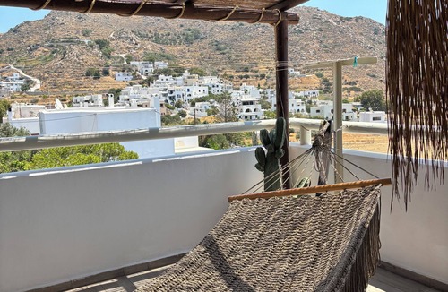 Agkidia Villa | Black Velvet Naxos