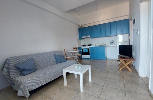 Pella Region Apartment | BLUE ROOM