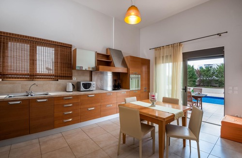Gennadi Villa | Blue Wave Villa up to 10